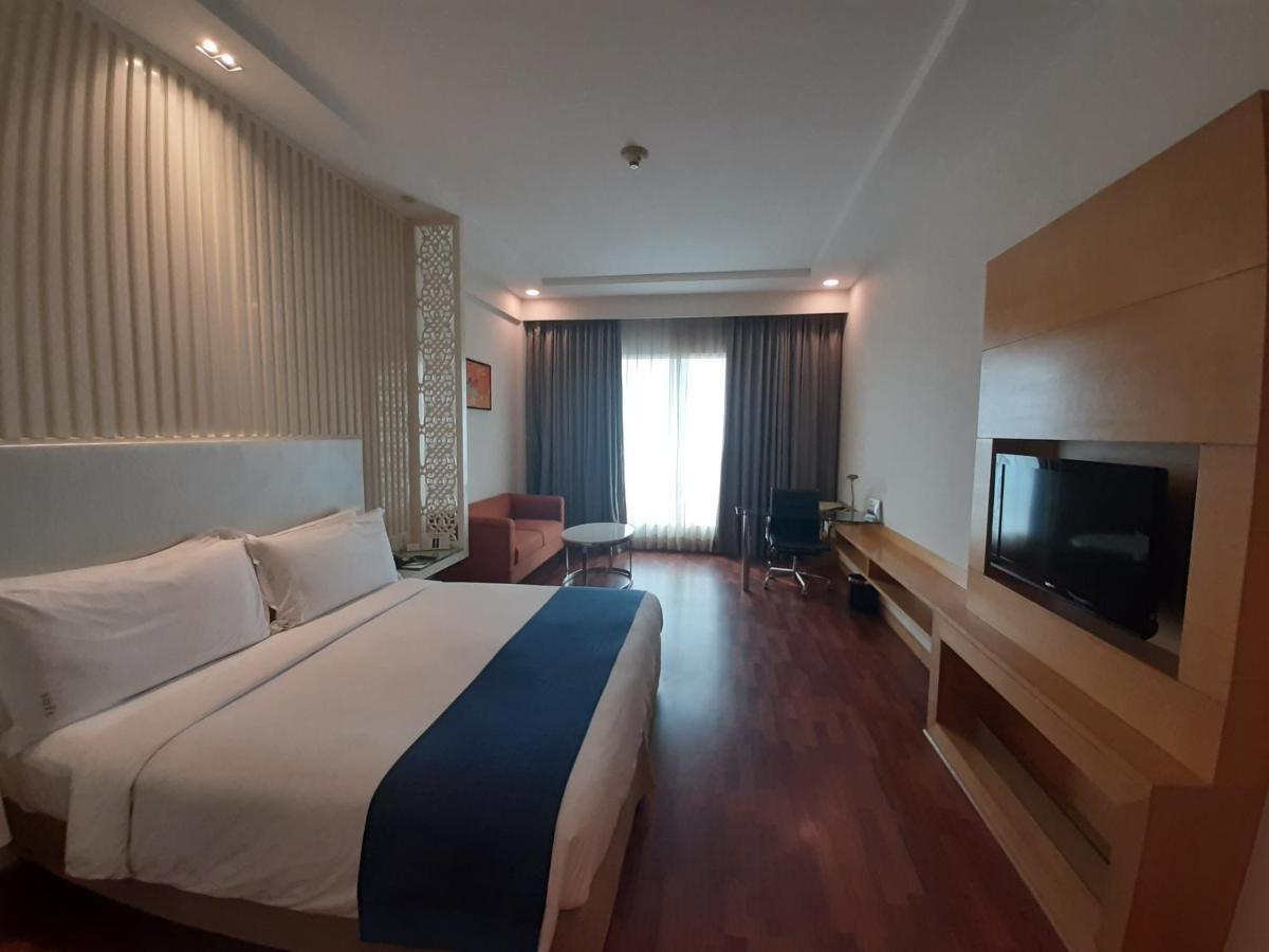 Holiday Inn Amritsar Ranjit Avenue By Ihg Экстерьер фото