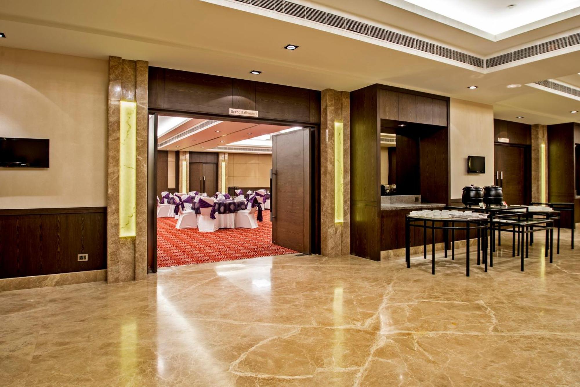Holiday Inn Amritsar Ranjit Avenue By Ihg Экстерьер фото